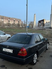 mercedes-benz-c200