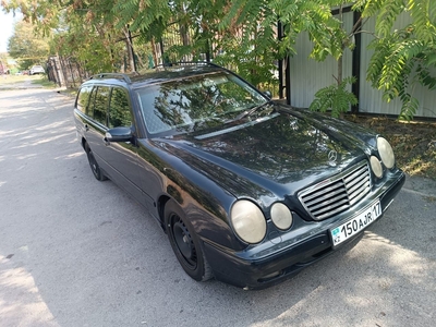 Mercedes-Benz E240 W210 универсал