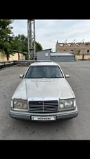 мерседес-бенз-е220-w124