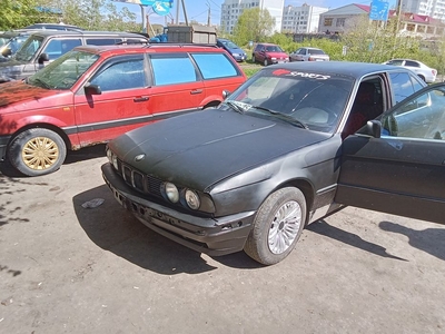 продам--машину-bmw-e34