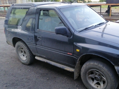 Opel frontera 2.