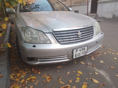 Продаю Toyota crown