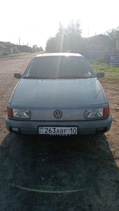 Volkswagen sedan