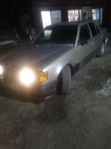 Продам Mercedes 124