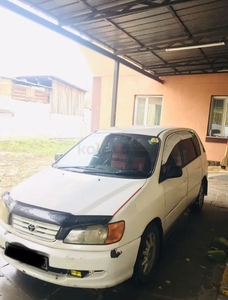 Продам Toyota Ipsum