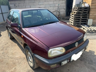 Продам Volkswagen Golf 3 .