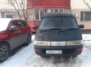 продам-срочно-toyota-taun-ais