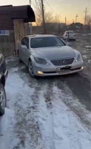 Лексус LS 460