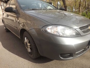 chevrolet-lacetti-2012-года