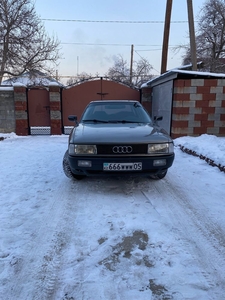 Продам Audi 80