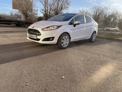 Ford Fiesta 2016 года