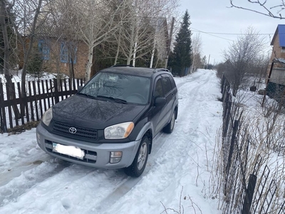 toyota-rav4-автомобиль-2001гв