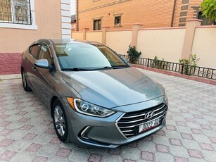 hyundai-elantra-2.0,-2017-в-идеальном-состоянии