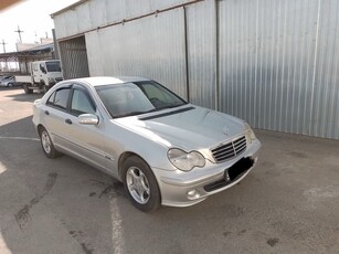 продам-машину-mercedes-c---класс