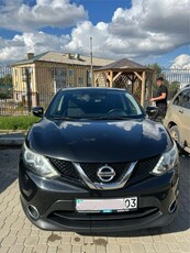 автомобиль-nissan-qashqai-2014-года