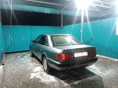 Продам авто Ауди 100 с 4 2.3