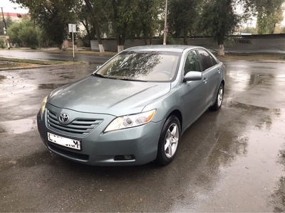 Продам Toyota Camry 40 2,4