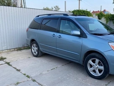 Toyota siena 2005