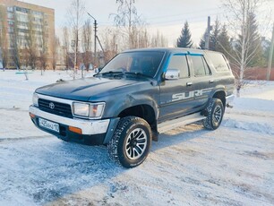 джип-внедорожник-toyota-hilux-surf-2.4-дизель-на-активном-ходу