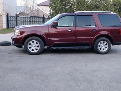 продам-lincoln-navigator-2005-г-в-хорошем-состоянии