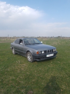 Продам bmw e34 2.5 обём