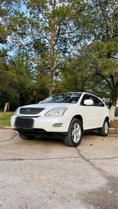 Продам автомобиль Lexus RX 330