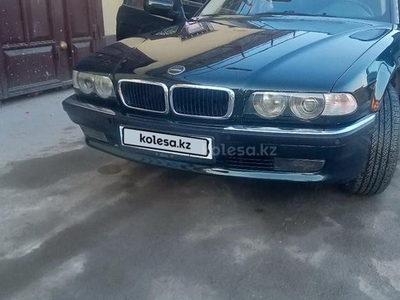 BMW 728, 2000