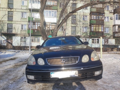 в-продаже-lexus-gs-300