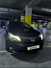 toyota-avensis-2012-рестайлинг