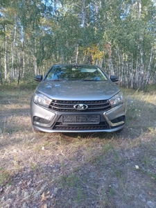 Продам автомобиль lada vesta