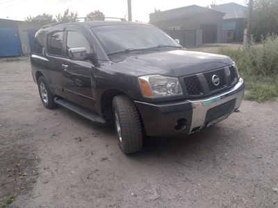 Nissan armada 2004г