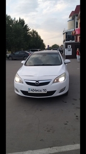 Продам Opel Astra J