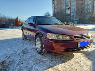 toyota-camry-2000-года-выпуска