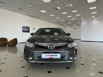 Toyota Camry 2015 г.