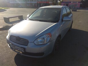 hyundai-accent-2009