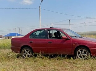 nissan-primera-1995г.