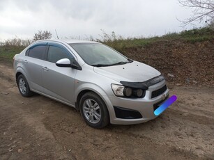 продам-chevrolet-aveo-sonic-t300