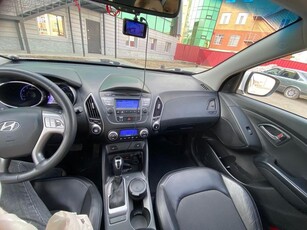 продам-автомобиль-hyundai-tucson-2013-года-выпуска