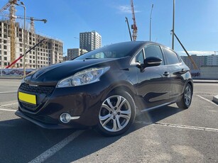 peugeot-208,-120-л.с.