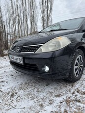 продам-автомобиль-nissan-tiida