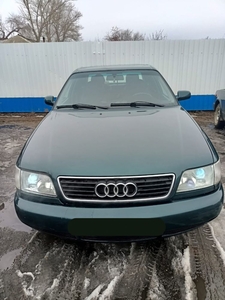 Продам Audi A6,