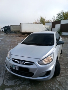 Hyundai Accent 2012. 1.6/ 123 л.с