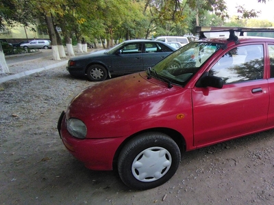 Продам Mazda 121