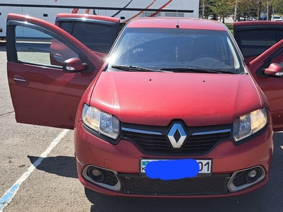 Продам автомобиль Renault Sandero