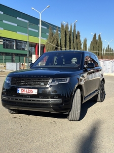 2023 Land Rover Range Rover SE530