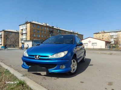 продаю-машинку-peugeot-206