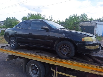 По зпч Toyota Carina