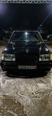 mercedes-benz-220е-1990