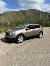 автомобиль-nissan-qashqai-2010