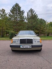 мерседес-w124-230